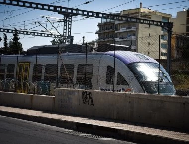 Νεκρός άνδρας που παρασύρθηκε από τρένο στο Κορδελιό